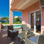 Paus By Interhome Orihi