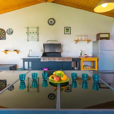 Paus By Interhome * Orihi