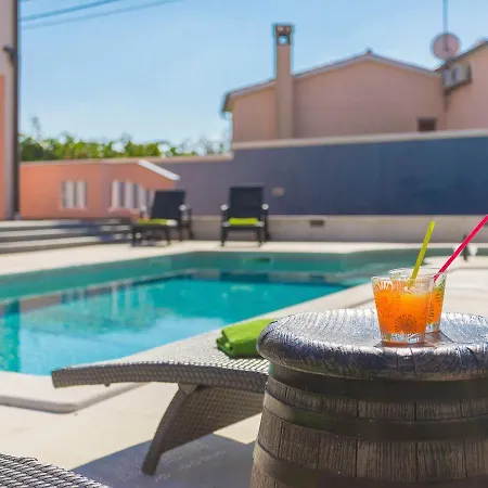 Paus By Interhome Holiday home Orihi