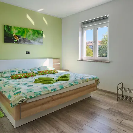 Semesterbostad Paus By Interhome *